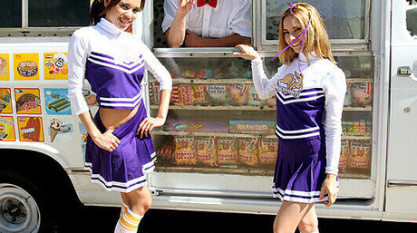 Lindsey Meadow model high quality pictures