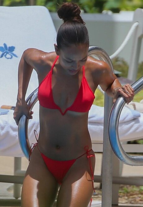 Karrueche Tran model top pic