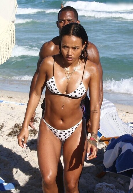 Karrueche Tran star sex pictures