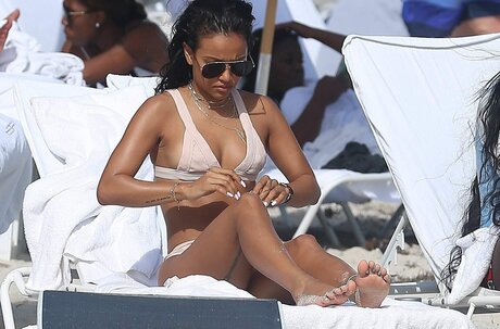 Karrueche Tran model erotic images