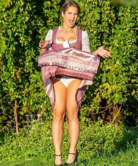 Upskirt Candids top actress image