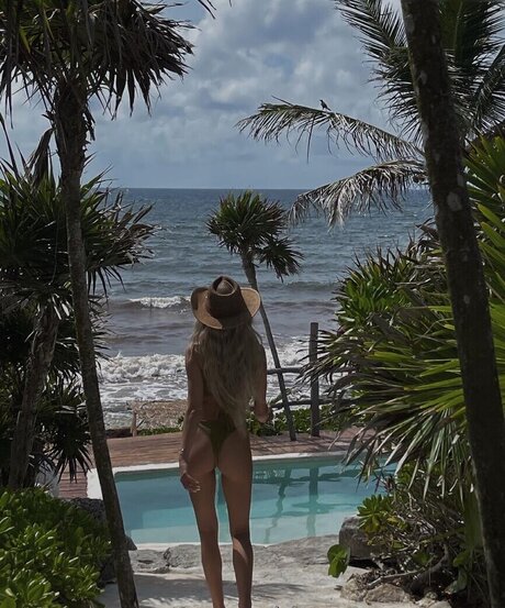 Delilah Hamlin pornstar sexy image