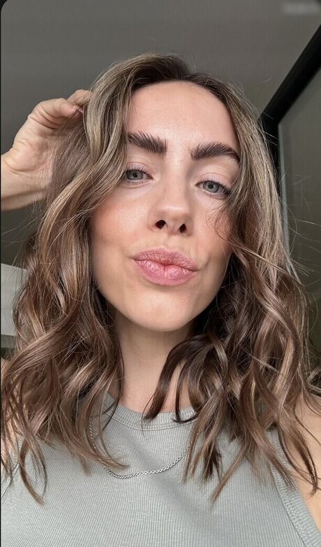 herstoryfeed star photo