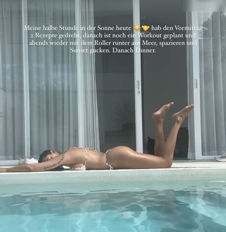 herstoryfeed model best photo