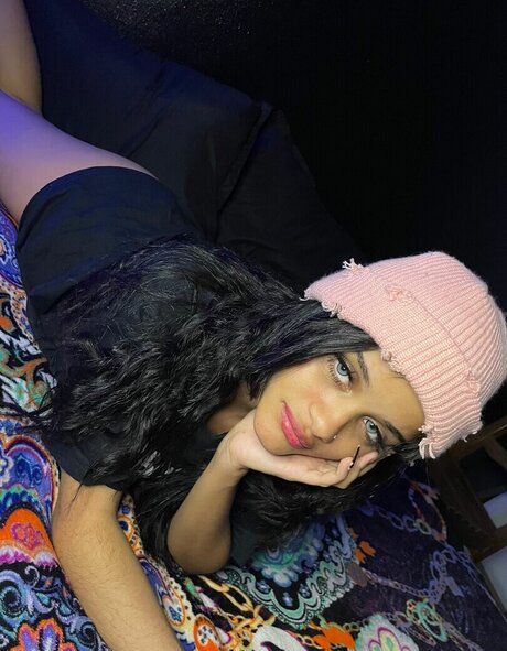 BlowKeting star naked image