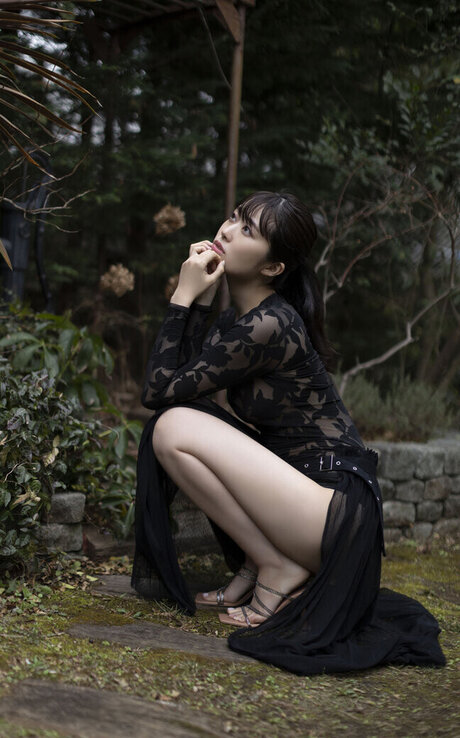 Mariri Sugimoto hot actress picture