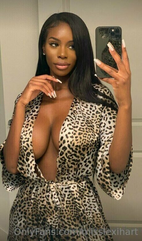 Lexi Hart top pornstar pics