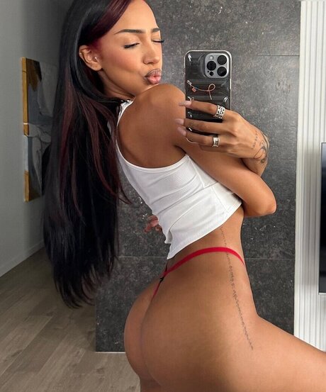 Aalishass Alishakone pornographic star pic