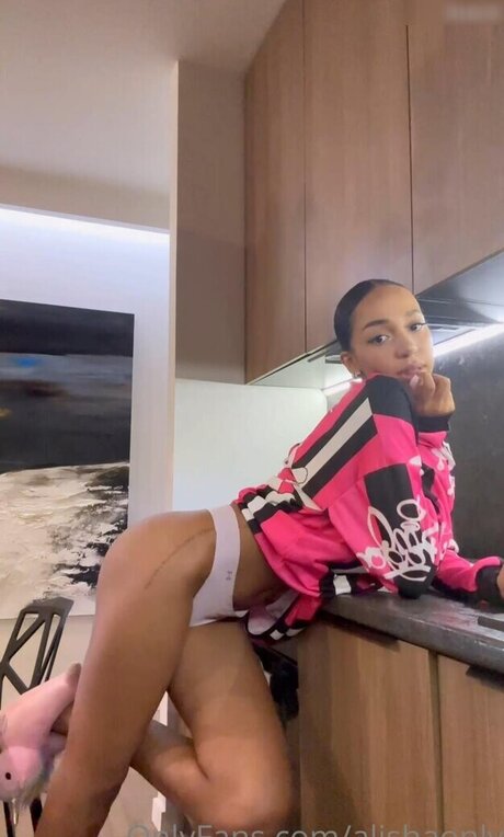 Aalishass Alishakone exclusive actress images