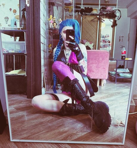 Sasha Gaier beautiful model pic