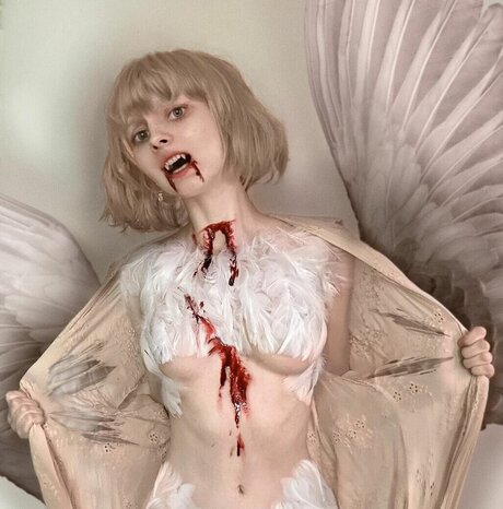 Sasha Gaier porn model pic