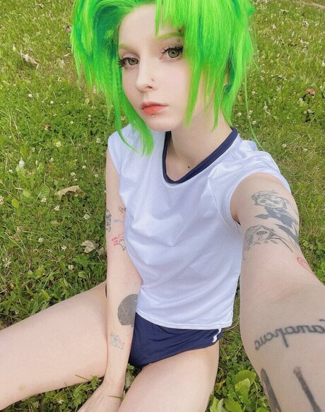 Sasha Gaier star pretty images