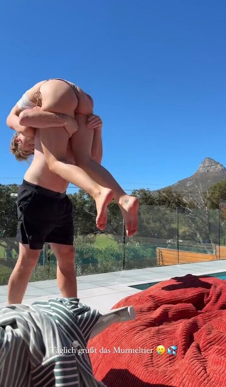 Alina Sophie Holst pretty model img