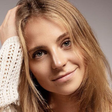 Alina Sophie Holst pretty model picture