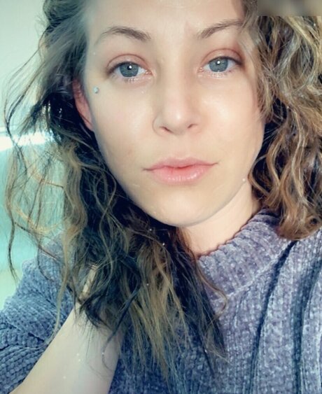 Leah Luv pretty pornstar images