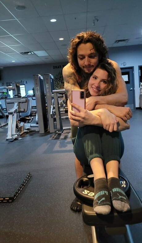 twins onlyfans best pic