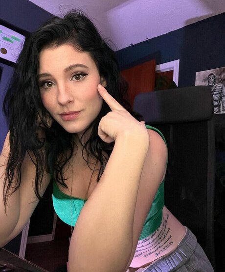 Notsoerudite exclusive actress picture