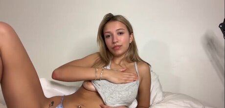 Sylvia Paige adult actress img