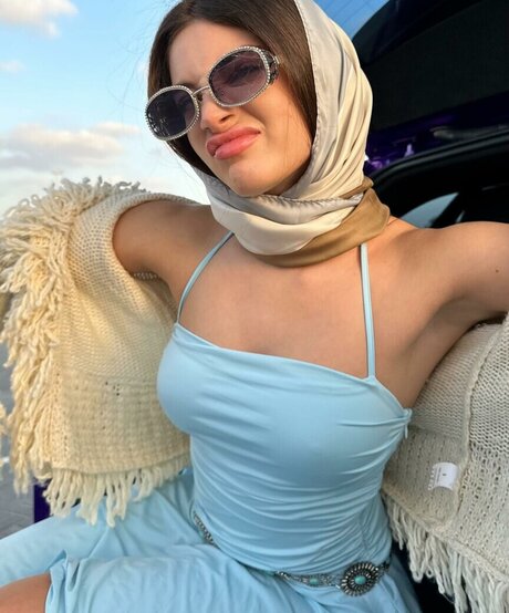 Leyla Afshonkar perfect star picture