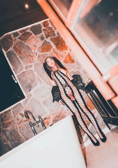 cdugaedan nice model image