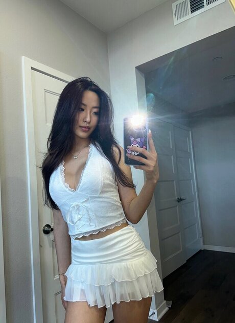 Winnie Chang star exclusive image