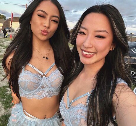 Winnie Chang pornstar nude archive