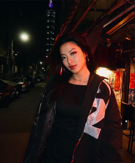 Winnie Chang art actress gallery