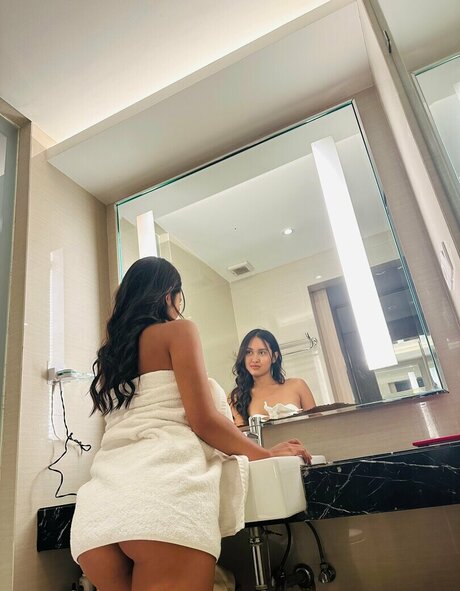 mirasong pornstar sexy image