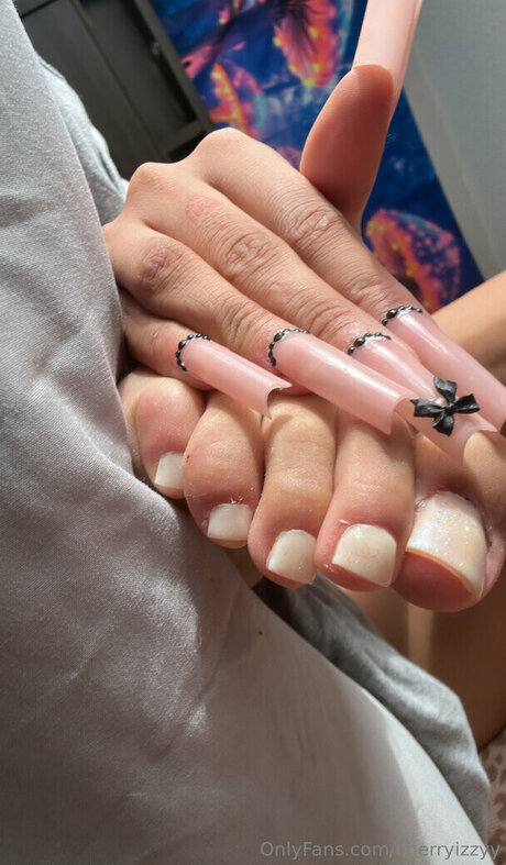 cherryizzyy top pornstar photos