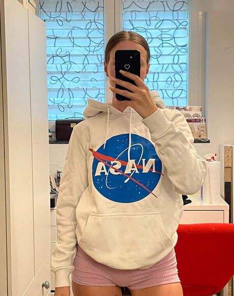 shemale fucks girl onlyfans beautiful naked photos