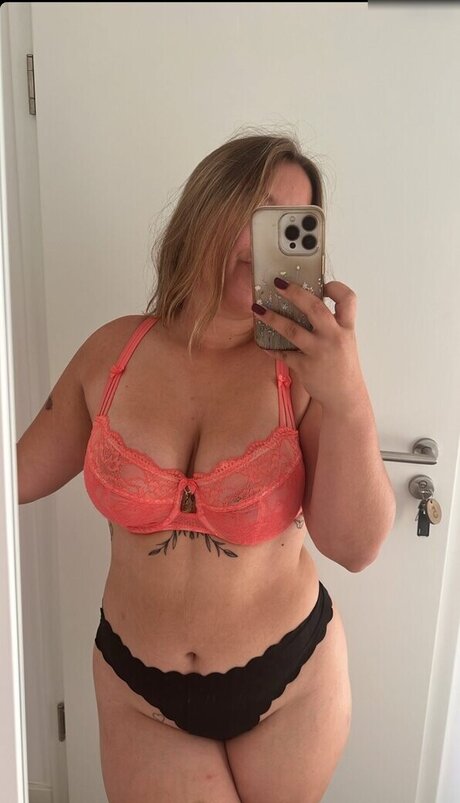 endlich zufrieden model nice photo