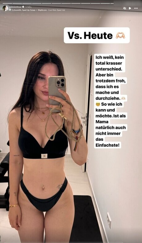 Coupleontour erotic model picture