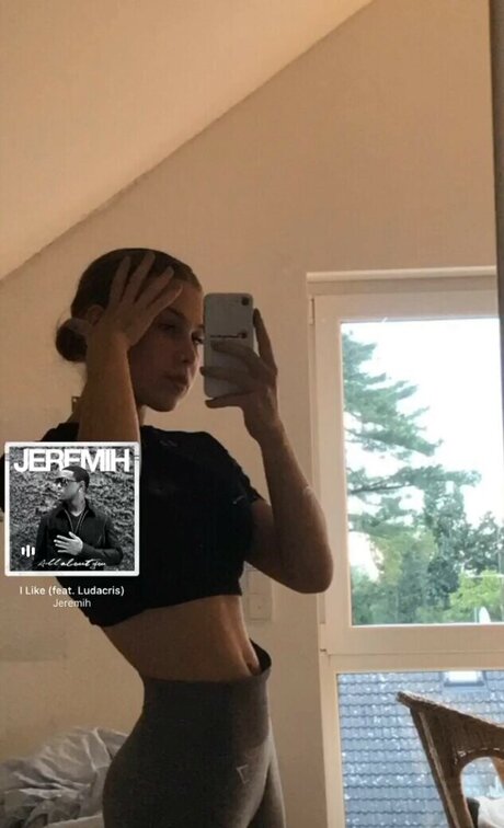 celinajoyy art model galleries