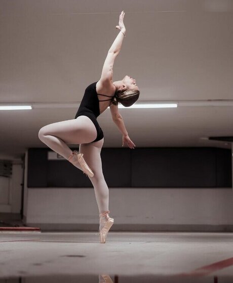 celinajoyy perfect actress img