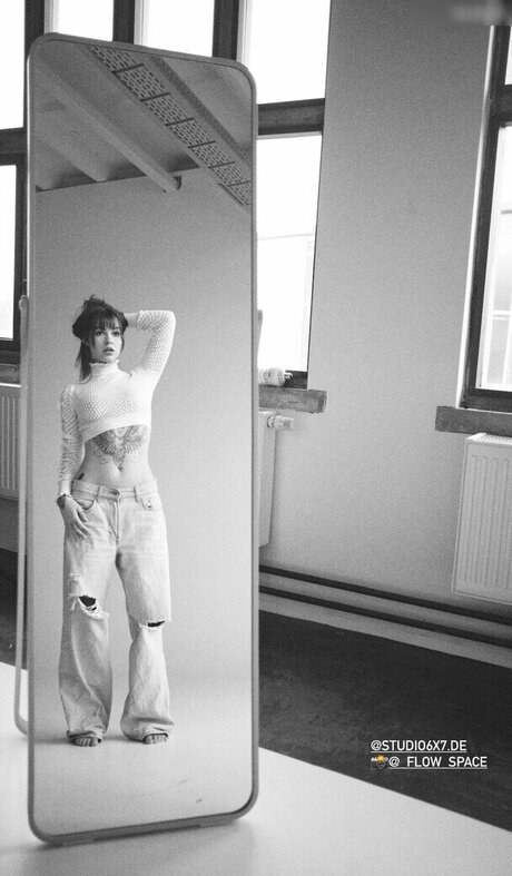 curvy lesbian onlyfans hot nude pics