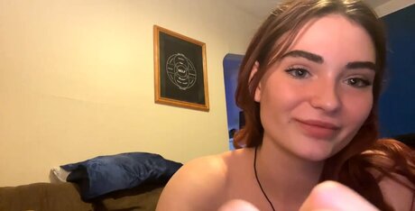 scarletbean naked pornstar pic