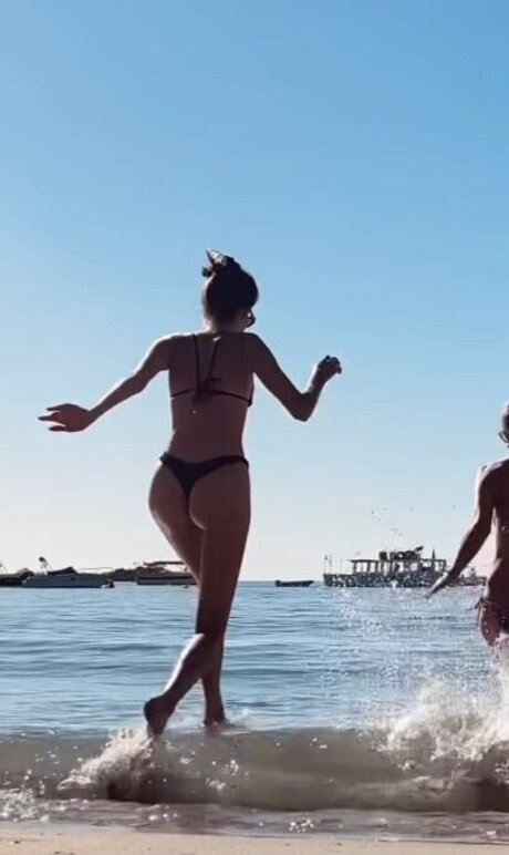 Simone Sevignani nudes actress image