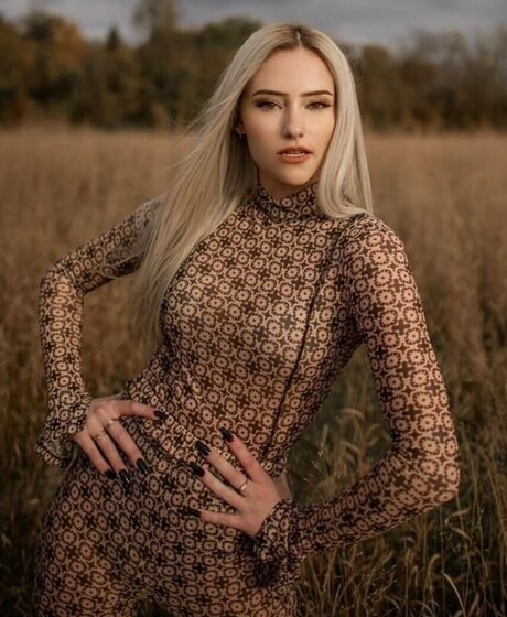 Megan Elizabeth pretty star images