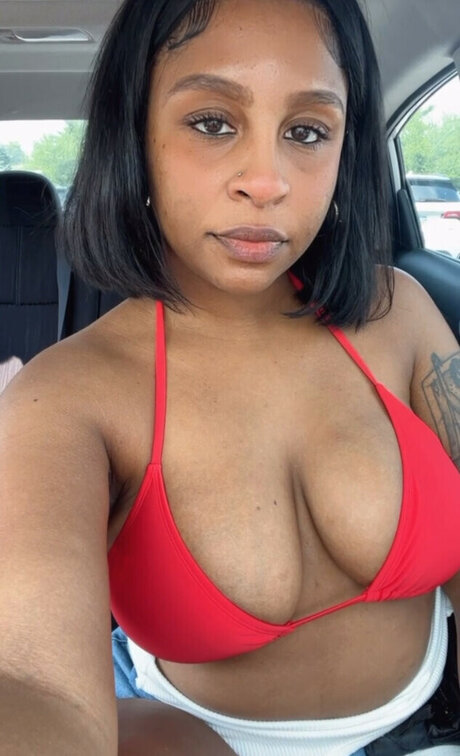 Juicy Couture pornstar top pic