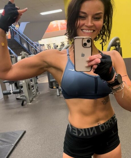 Julie Felton nude actress pics