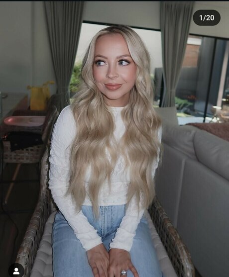 Kaylee Dudley nude model gallery