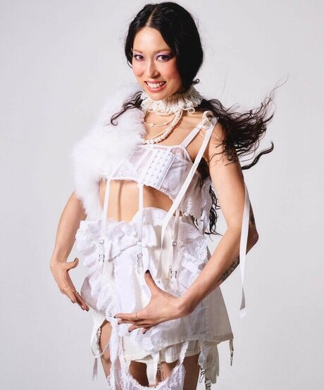 Sasami Ashworth art star photo