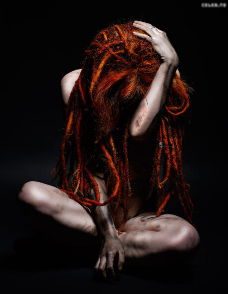 Mary Deweirdo hd actress img