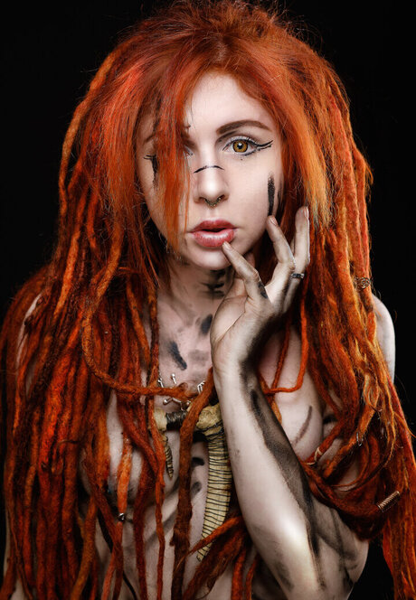 Mary Deweirdo free star pic