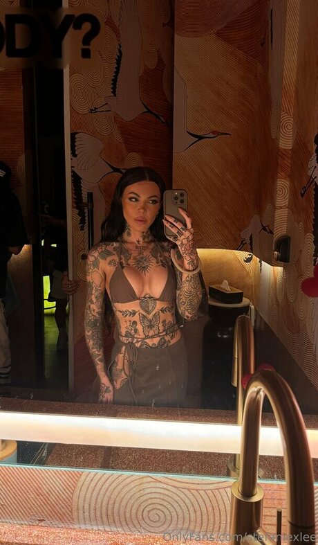 stefaniexlee pornstar nude images