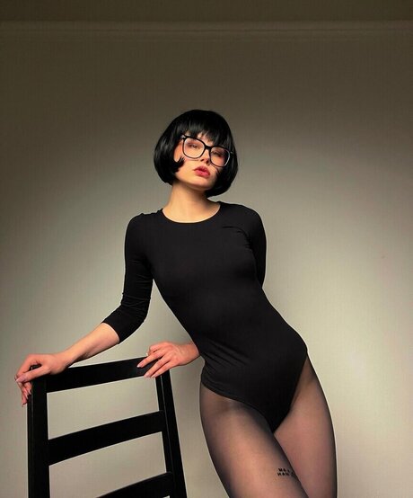 Marieejoan nude model picture