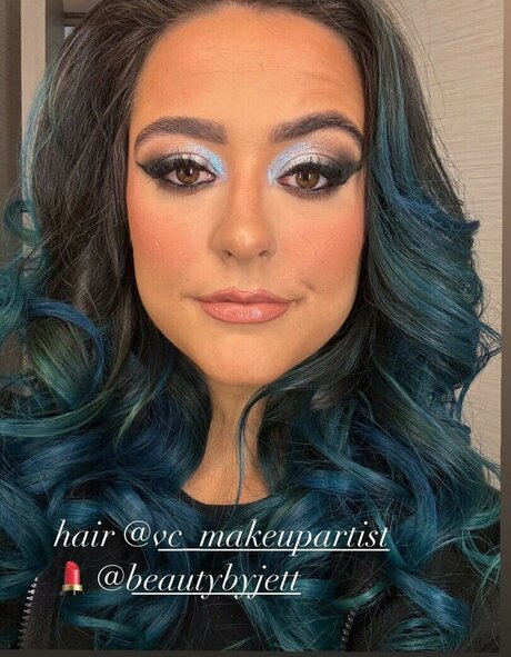 Lyra Valkyria model erotic photos