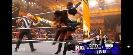 Lyra Valkyria model top images