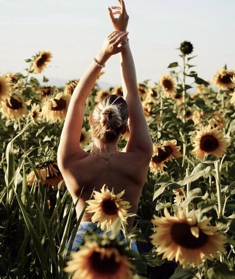 Vallixpauline star top photos