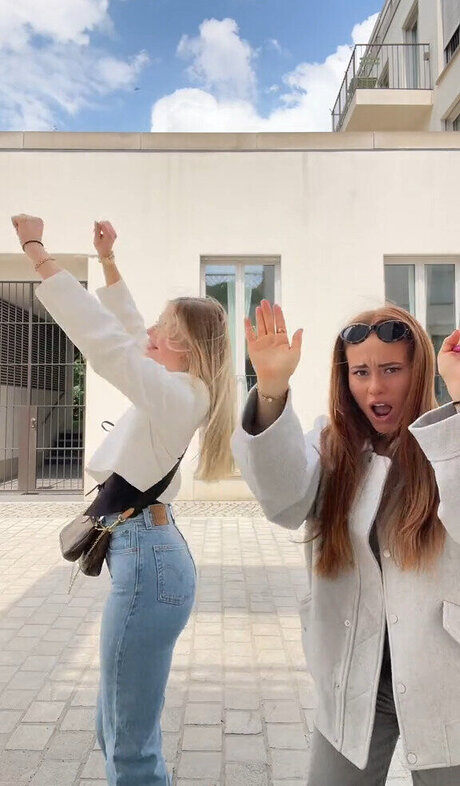 disabled onlyfans top pic